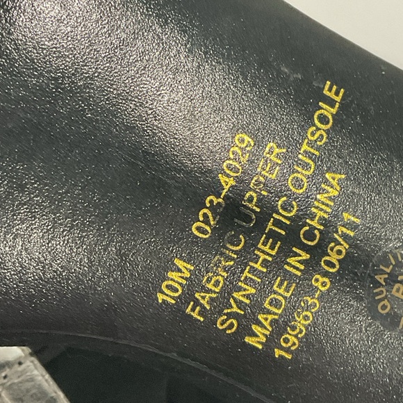 Jacqueline Ferrar Black Satin Bow High Heels - Picture 5 of 7